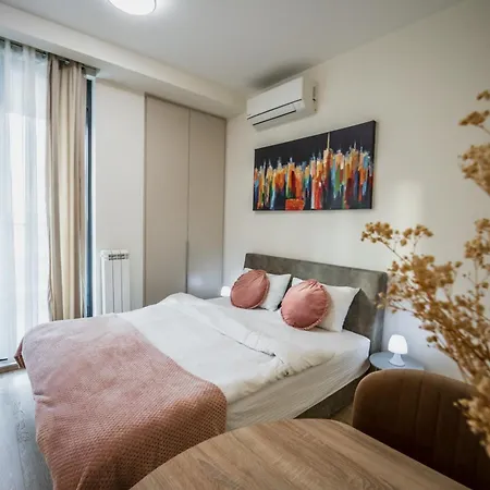 Injoy Apartment